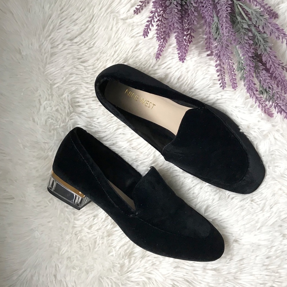 🌾❣️Nine West Women’s Black Velvet shoes 5 1/2❣️🌾